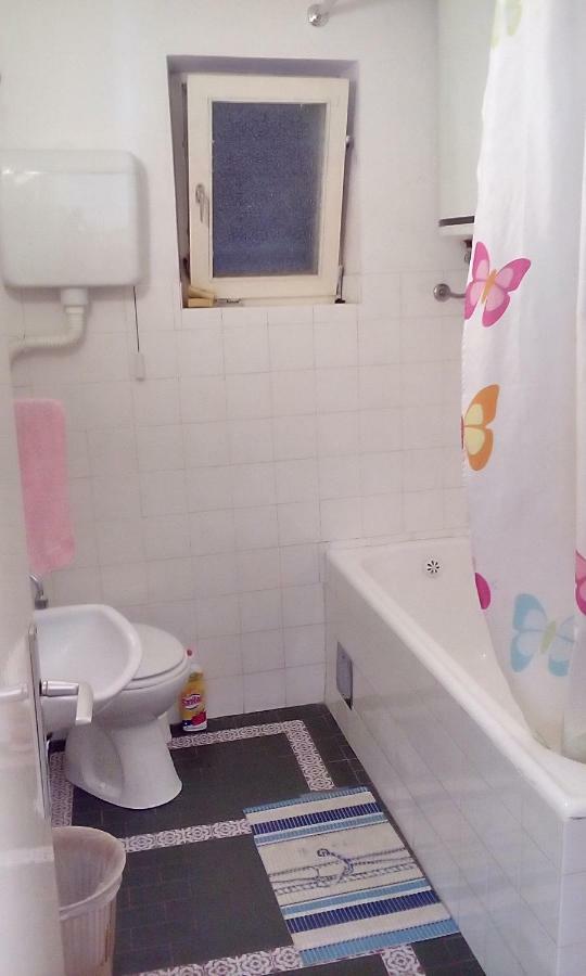 Apartment Antonija Senj  Luaran gambar